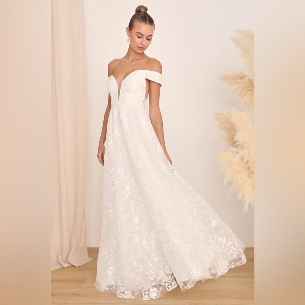 Lulus Luxe Fairytale Love Story White Lace Off-the-Shoulder Maxi SMALL NWOT